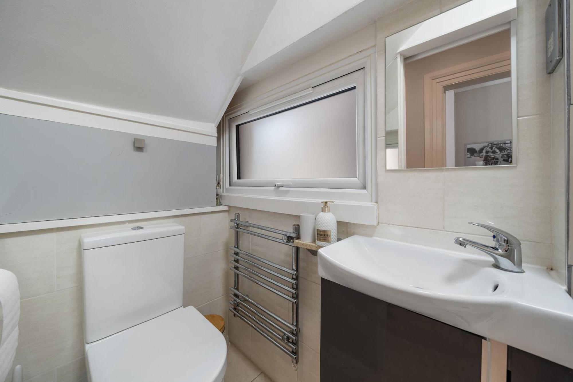 Modern Studio Apartment Лондон Екстер'єр фото